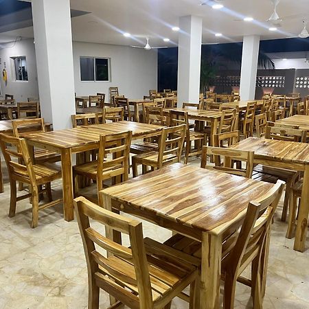 Hotel Playarena Coveñas Kültér fotó